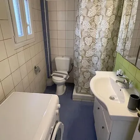 Cozy In Hermoupolis Appartement *