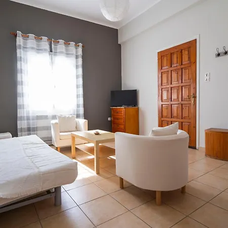 Cozy In Hermoupolis Appartement
